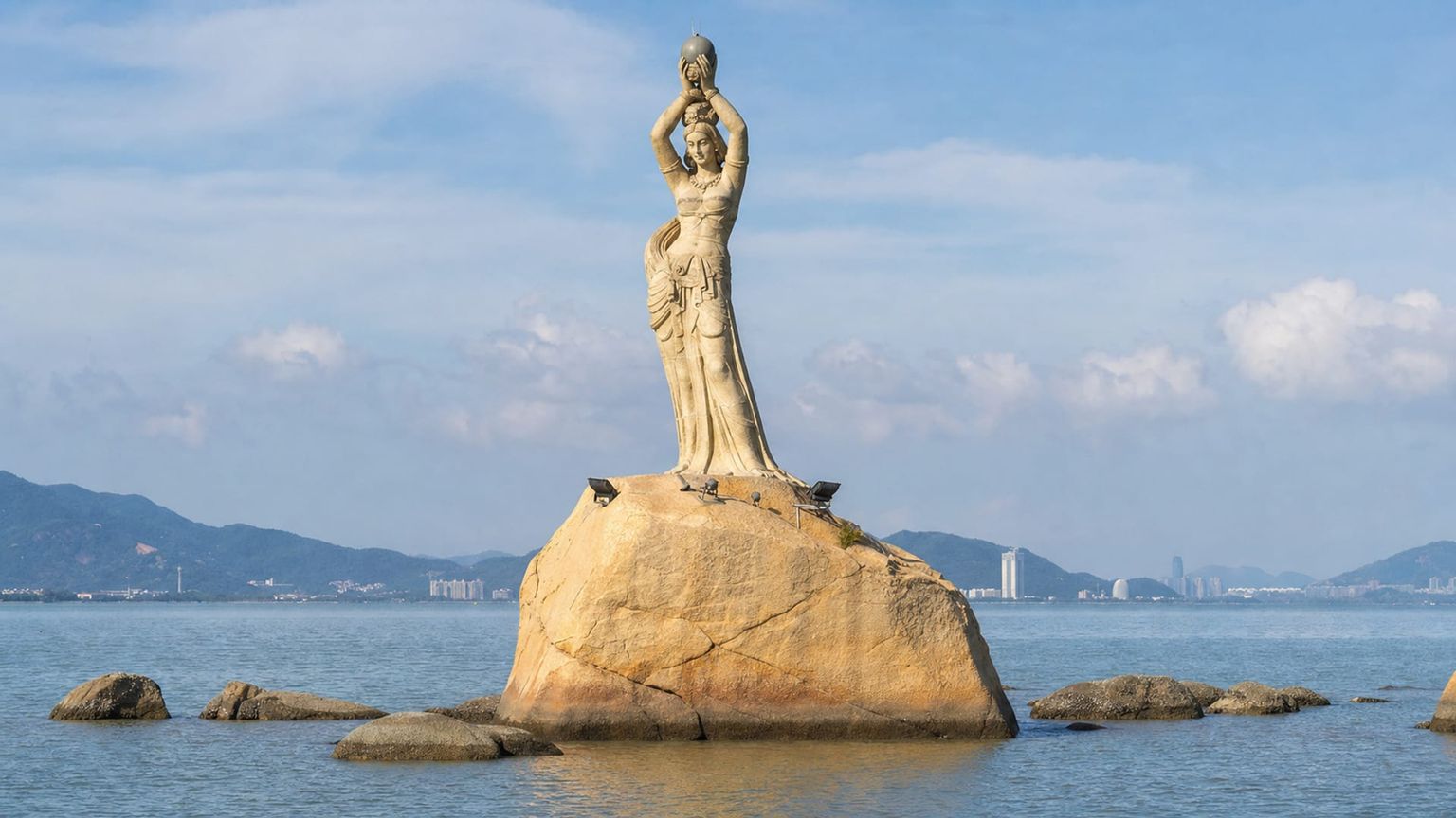 Zhuhai travel guide: How to experience the city without rushing 28 Day 2: New Yuan Ming Palace and Xianglu Bay