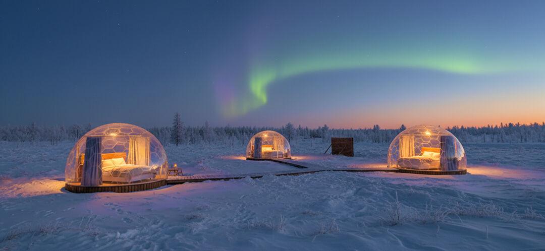 Glass igloo stays: sleep under the northern lights 7 glass igloos under northern lights