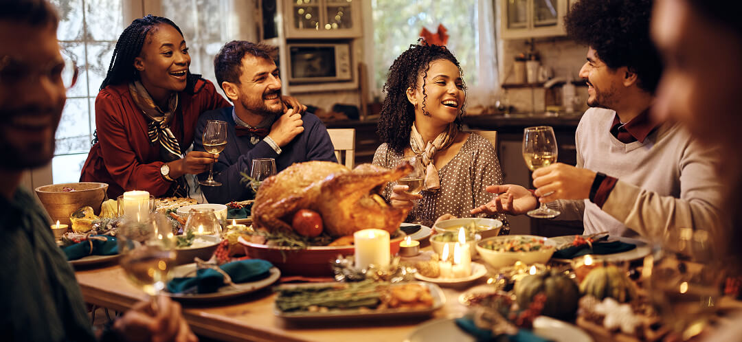 The best time to book Thanksgiving and Christmas flights in 2026 3 thanksgiving holiday travel