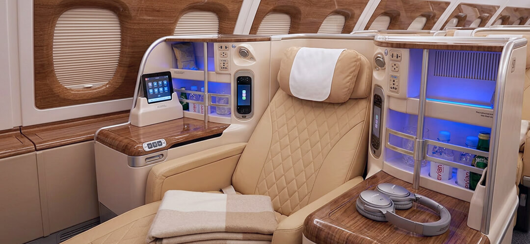 What is Emirates A380 business class actually like? 4 emirates a380 business class seat amenities
